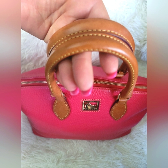 Pink Dooney and Bourke Purse - Picture 7 of 16
